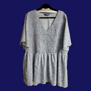 BLOOMCHIC Women's Plus Size 26 top/blouse/shirt short sleeved Light blue/flowers